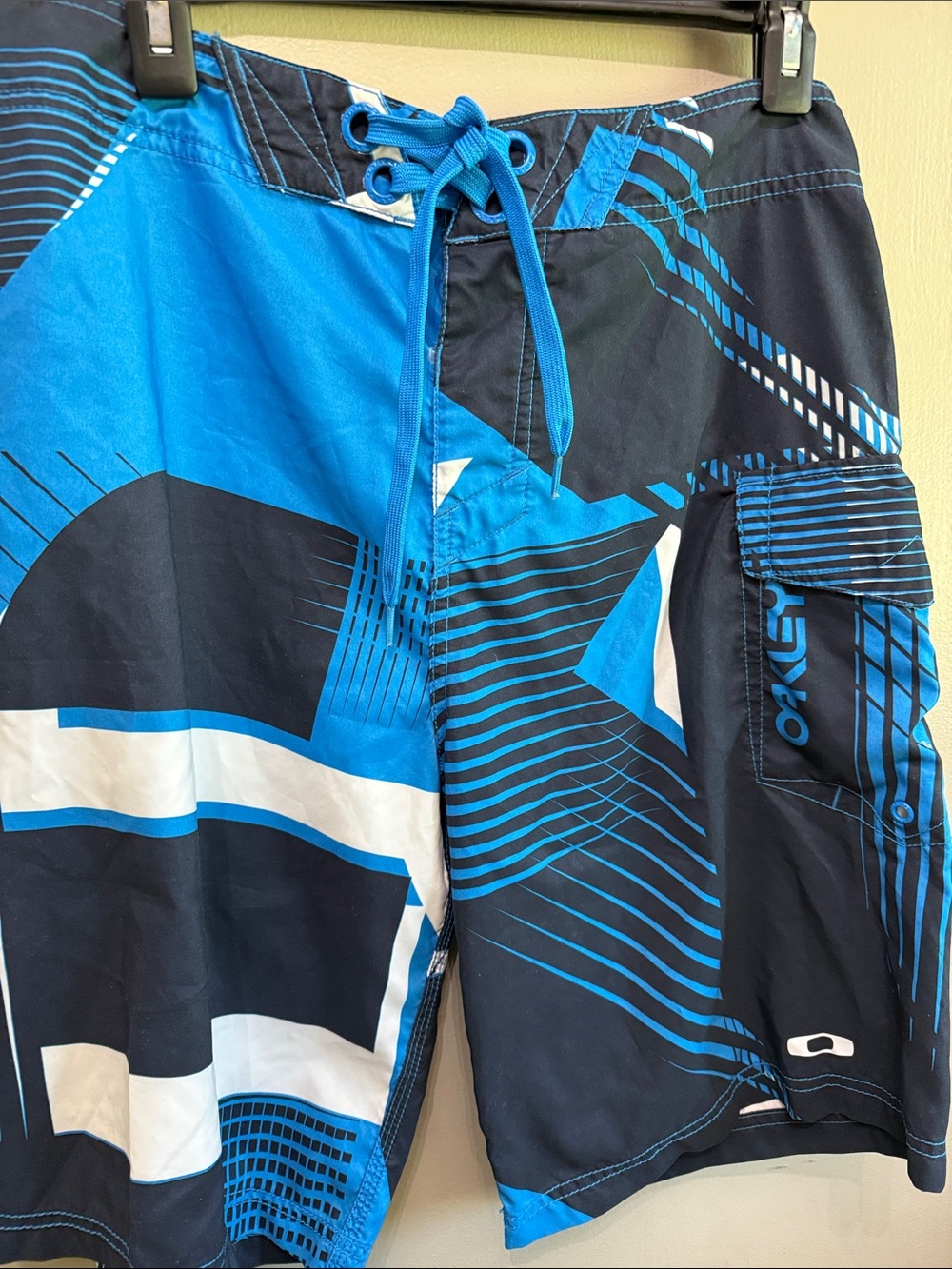 Oakley Men’s Blue, Black & White Swim/Board Shorts